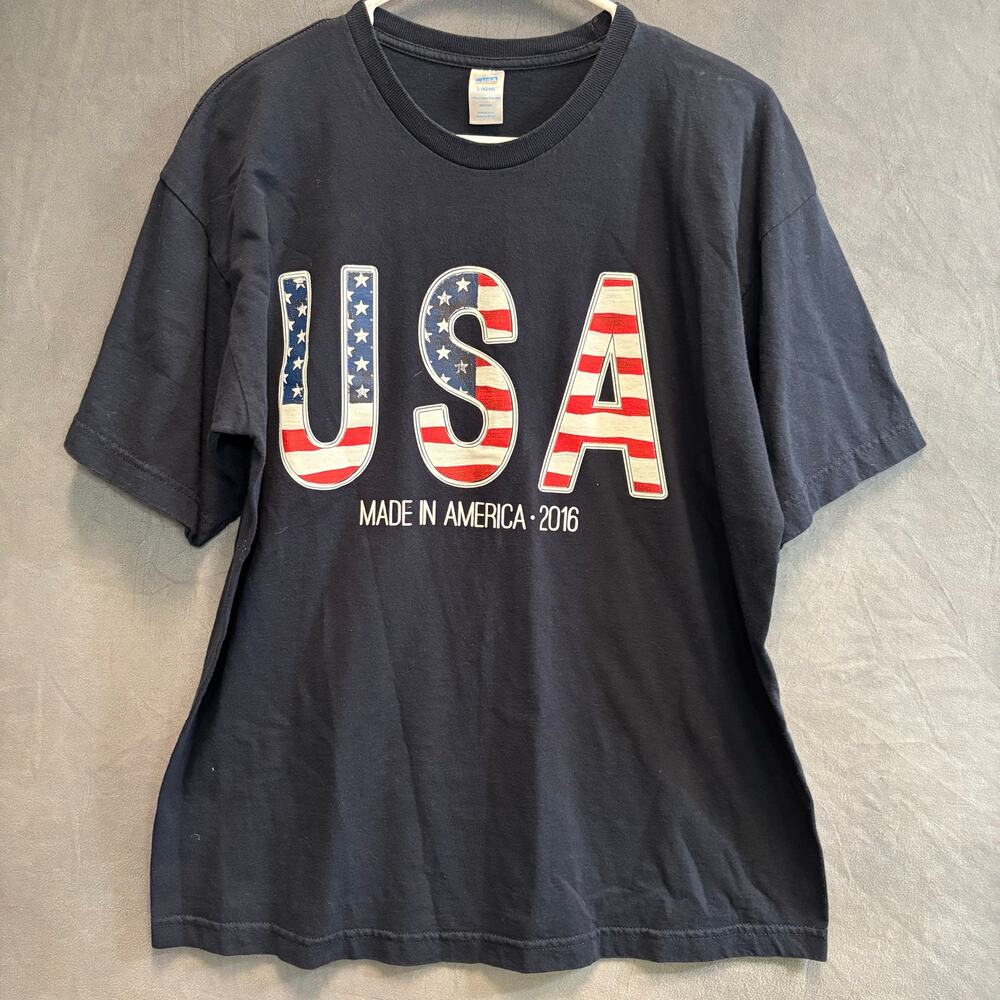 Made in USA 2016 Patriotic Flag Graphic T-Shirt Large Navy Blue Independence Day